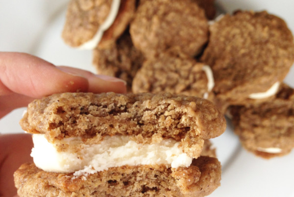 Spiced Cookie Creme Pies by @kellymcnelis