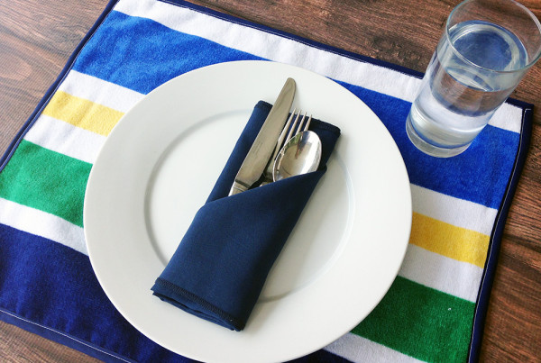 Placemat made from a beach towel
