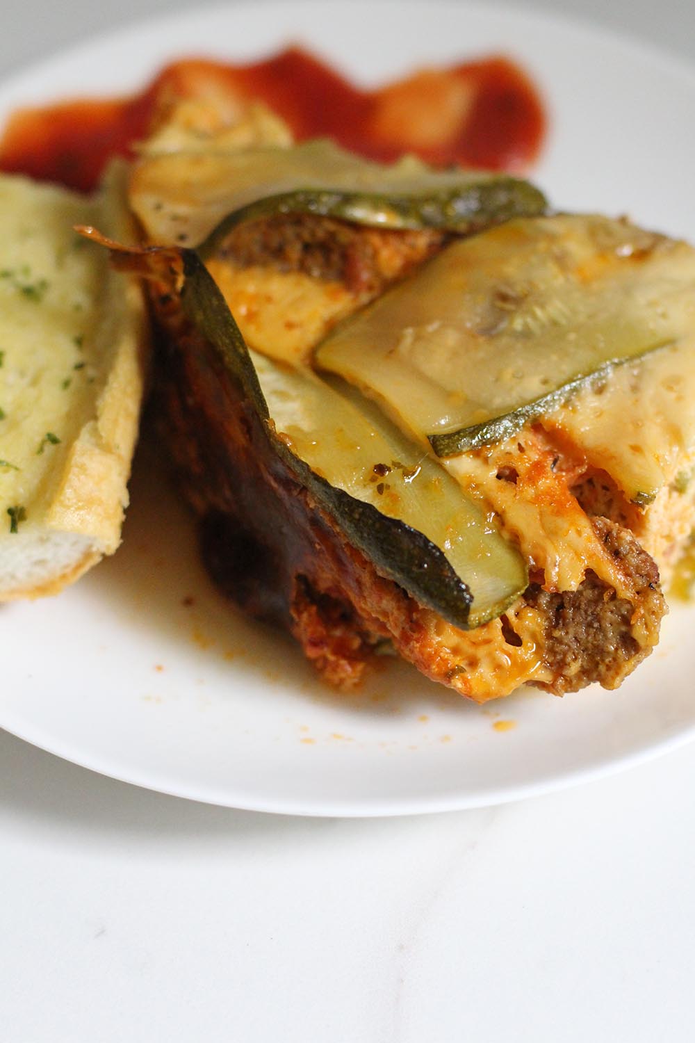 Slow cooker zucchini lasagna with meat sauce | The Family Freezer