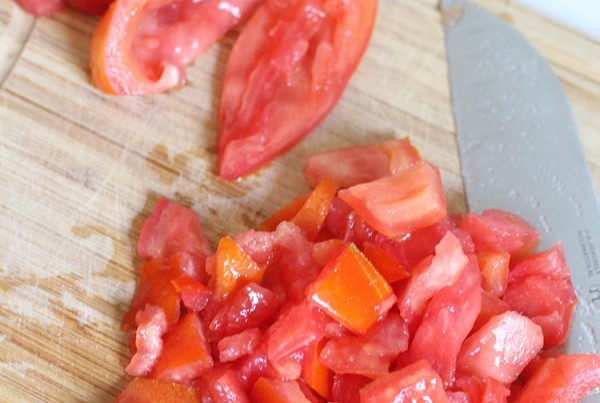 5 Healthy Crockpot Freezer Meals Made with Fresh Tomatoes