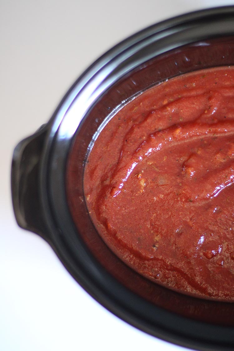Homemade Pasta Sauce in the Slow Cooker