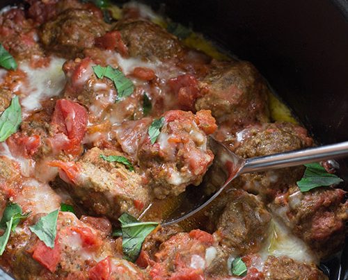Crockpot Mozzarella-Stuffed Turkey Pesto Meatballs