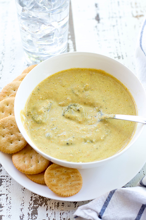 Easy and Healthy Crockpot Broccoli Cheddar Soup (Panera Copycat)